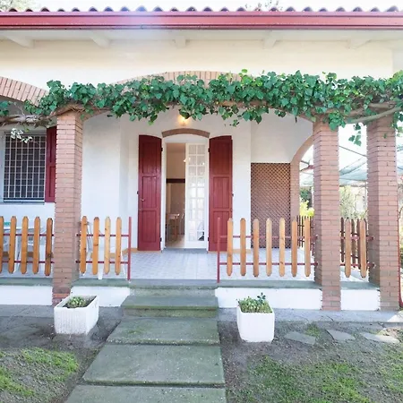 Ferienhaus Azzurra 1- By Interhome Lido delle Nazioni