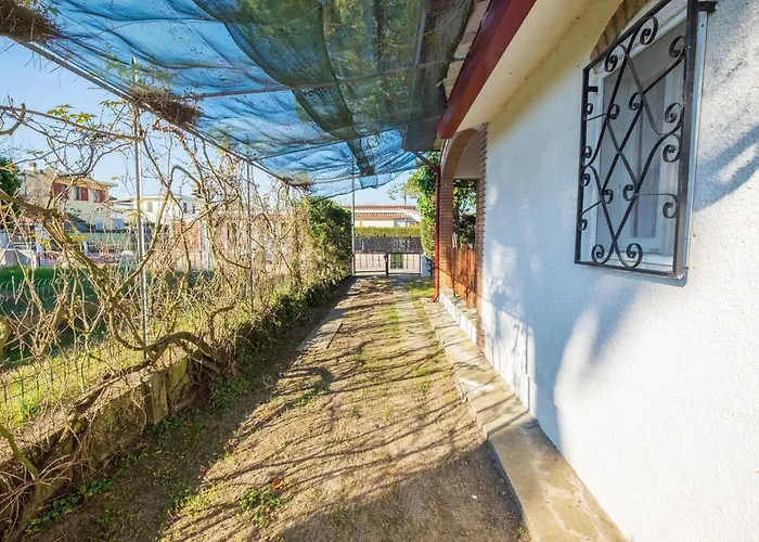 Azzurra 1- By Interhome Nyaraló *