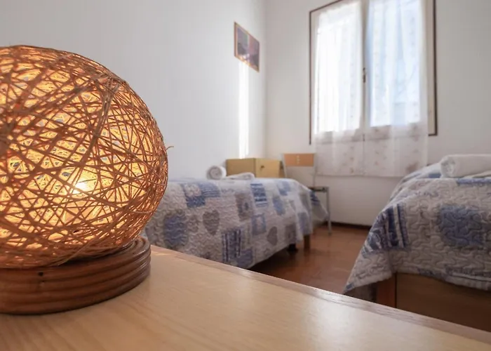 Azzurra 1- By Interhome Nyaraló